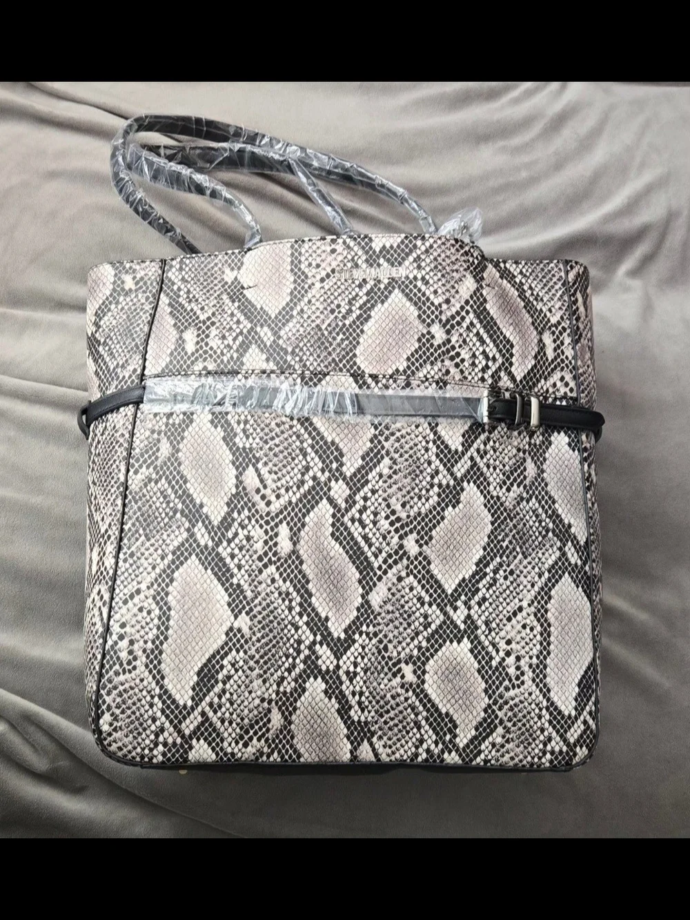 Steve Madden Kendraa Tote With Pouch #1236